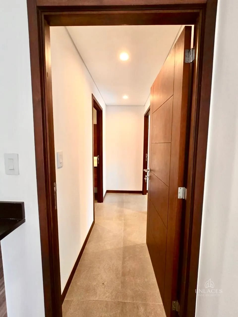 Zona 14 • Apartamento en Renta • Reserva 5 Avenida — Apartamento en Alquiler en Zona 14, Guatemala, Ciudad — foto 5 de 12