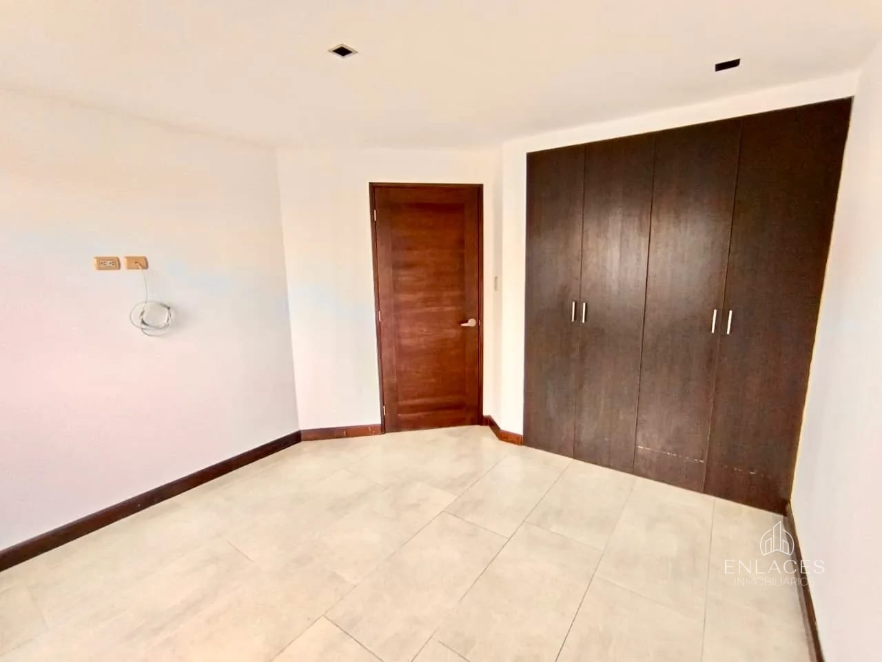 Zona 10 • Apartamento en Venta • Edificio Neo 1 — Apartamento en Venta en Neo Apartamentos, Zona 10, Guatemala, Ciudad — foto 9 de 17