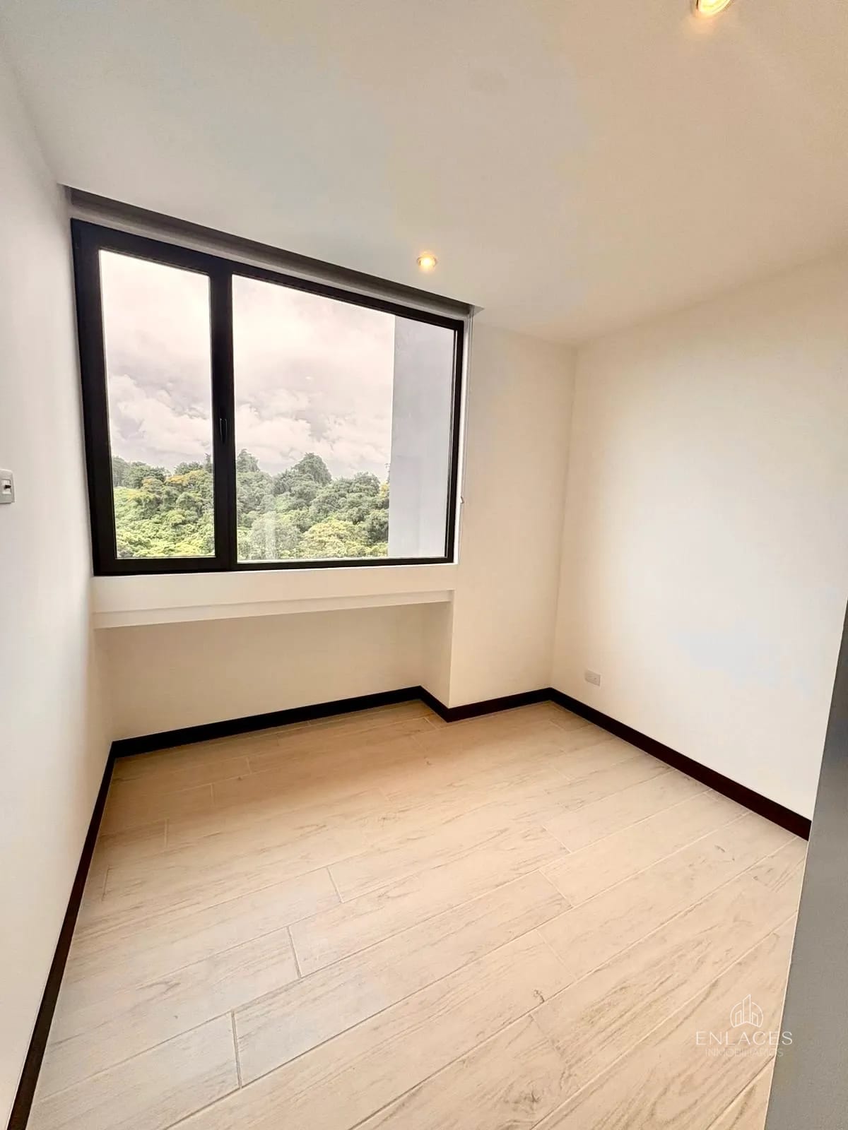 Zona 15 • Apartamento en Renta • Edificio Spazio — Apartamento en Alquiler en Spazio, Zona 15, Guatemala, Ciudad — foto 8 de 16
