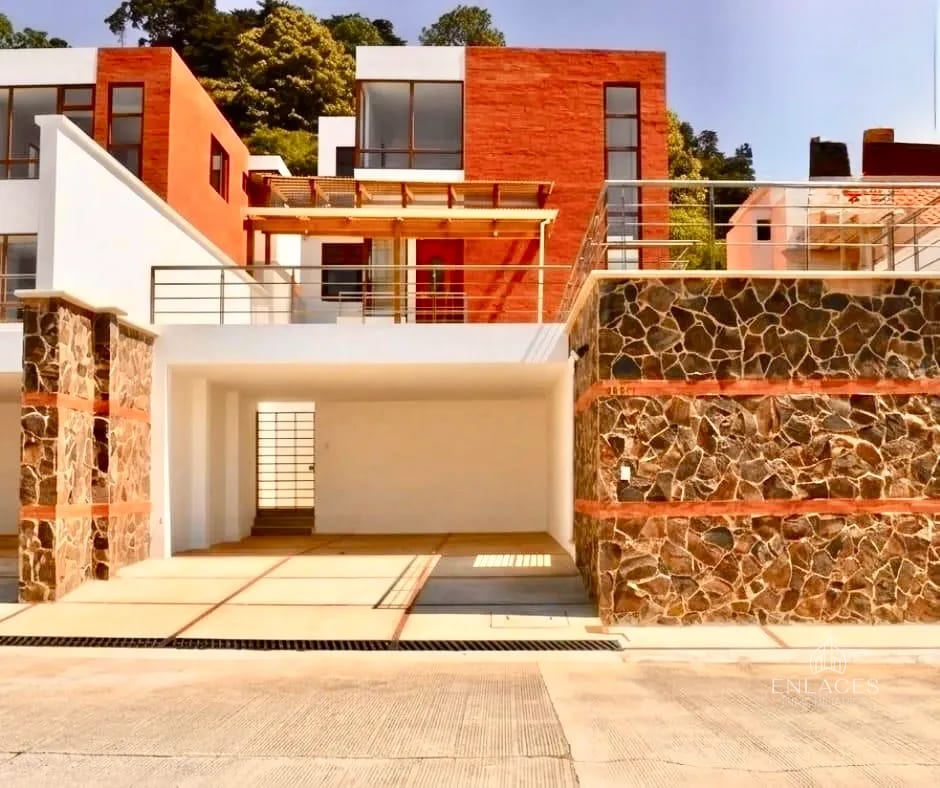 Km 12.5 CAES • Casa en Renta • Residencial Alto Valle — Casa en Alquiler en Alto Valle, Carretera a El Salvador, Guatemala, Ciudad — foto 1 de 11