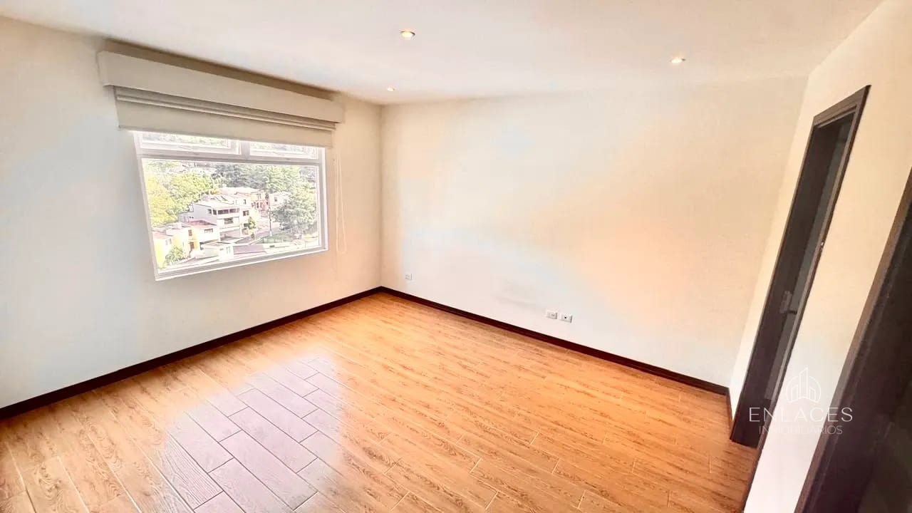 Zona 15 VH I • Apartamento en Venta • Edificio El Refugio de Alcalá — Apartamento en Venta en El Refugio de Alcalá, Zona 15, Guatemala, Ciudad — foto 5 de 11
