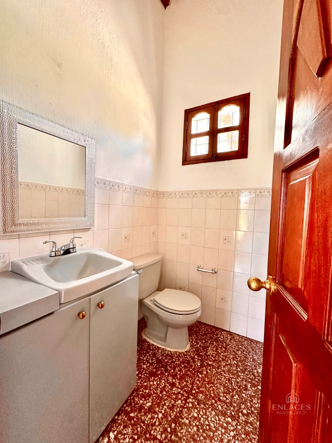 Km 15.8 CAES • Casa de 1 Nivel en Renta • Fuera de garita — Casa en Alquiler en km 11-15, Carretera a El Salvador, Guatemala, Ciudad — foto 15 de 16