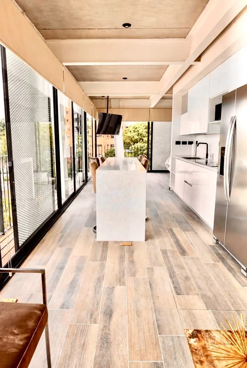 Zona 15, VH3 • Apartamento Amueblado en Renta • Edificio Sync — Apartamento en Alquiler en Vista Hermosa III, Zona 15, Guatemala, Ciudad — foto 1 de 9