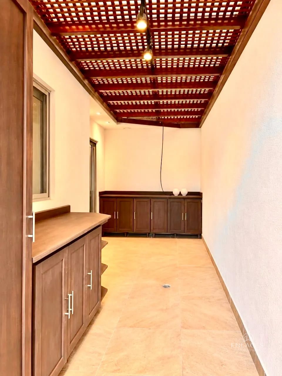 Zona 15 • Apartamento en Renta • Edificio Alhambra — Apartamento en Alquiler en Zona 15, Guatemala, Ciudad — foto 3 de 14
