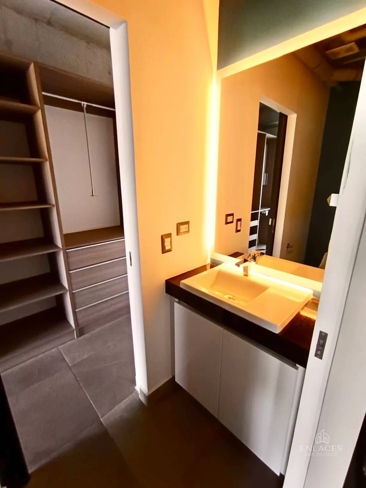 Zona 16 • Apartamento en Renta/Venta • Edificio Shift Cayalá — Apartamento en Alquiler en Shift Cayalá, Zona 16, Guatemala, Ciudad — foto 4 de 11