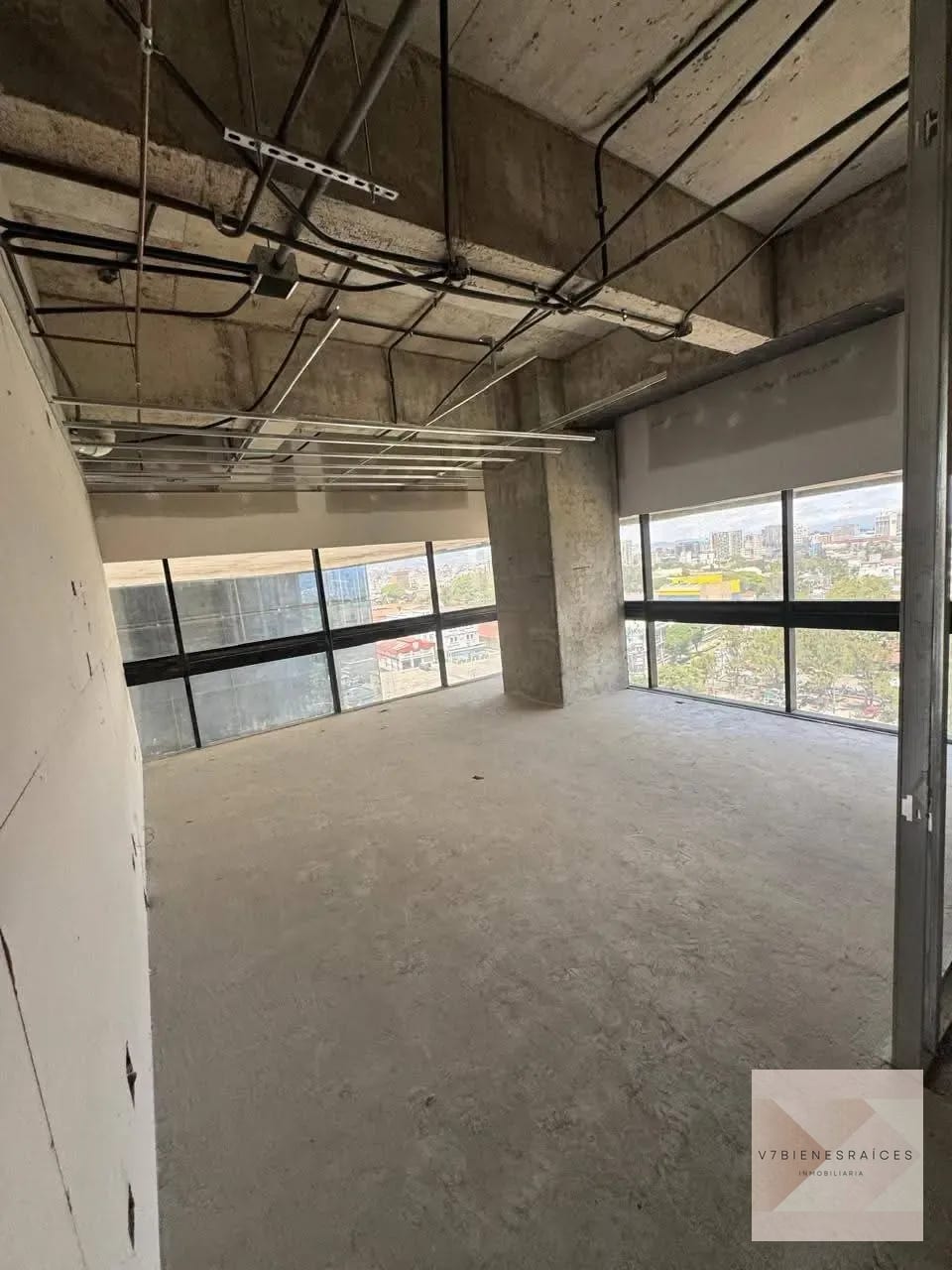 Hospital Nuevo en Renta — Clínica en Alquiler en Zona 10, Guatemala, Ciudad — foto 4 de 8