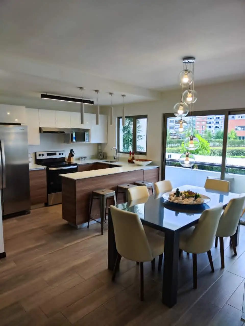 Segheria Amplio Apartamento Zona 14 en Venta — Apartamento en Venta en Segheria, Zona 14, Guatemala, Ciudad — foto 1 de 14