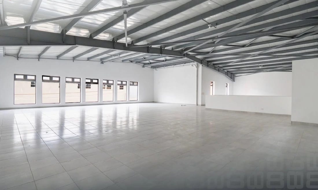 El Naranjo Bodega 3,700 Metros Zona 4 Mixco en Renta — Bodega / Ofibodega en Alquiler en Zona 4 Mixco, Guatemala, Ciudad — foto 3 de 5