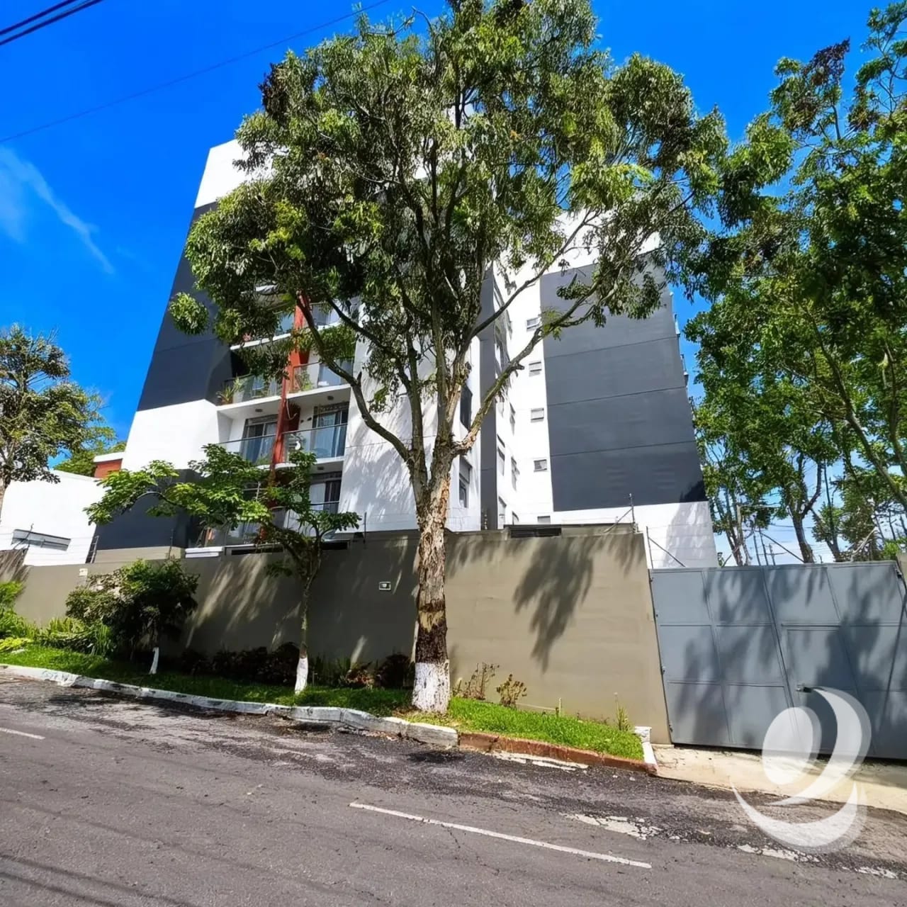 ¡Tu primer hogar te espera en el corazón de Ciudad Nueva, Zona 2! — Apartamento en Venta en Zona 11, Guatemala, Ciudad — foto 1 de 14