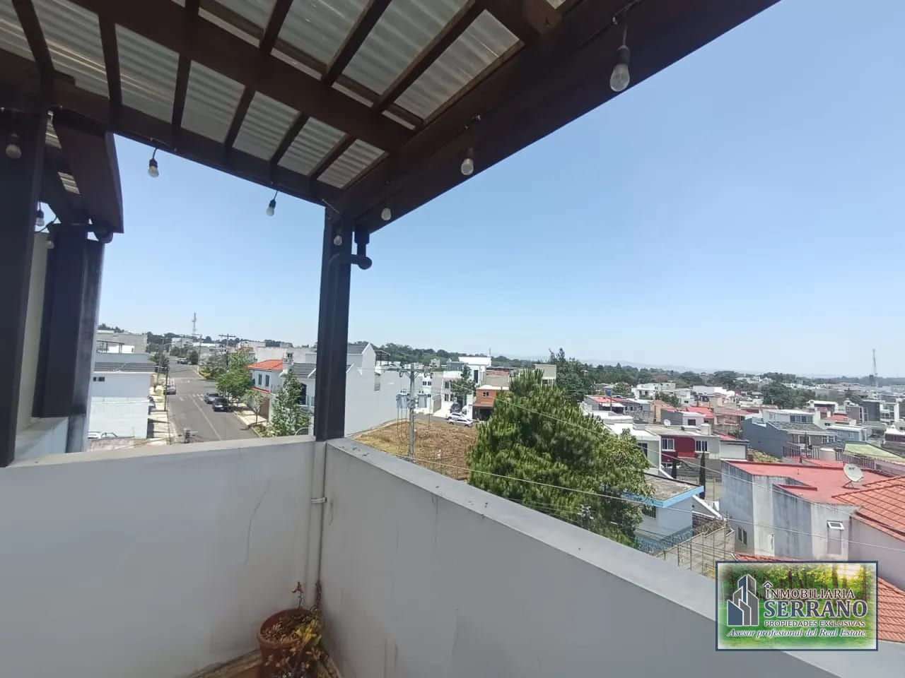 Casa Nueva en VENTA Zona 16 Hacienda Real. Entrada Principal.. — Casa en Venta en Hacienda Real, Zona 16, Guatemala, Ciudad — foto 7 de 17