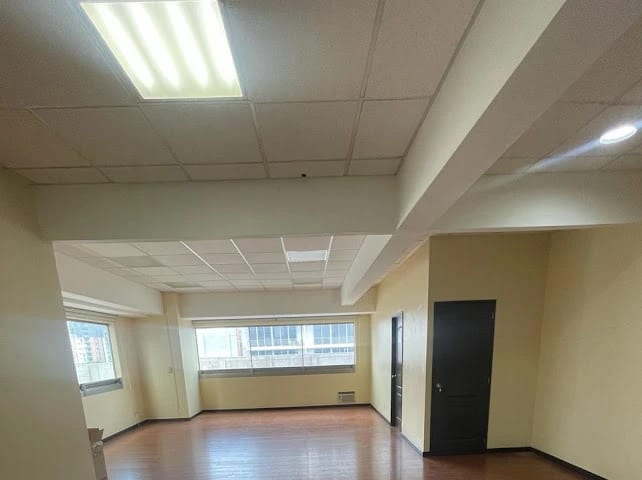 Oficina en RENTA en zona 10 — Oficina en Alquiler en Zona 10, Guatemala, Ciudad — foto 1 de 10