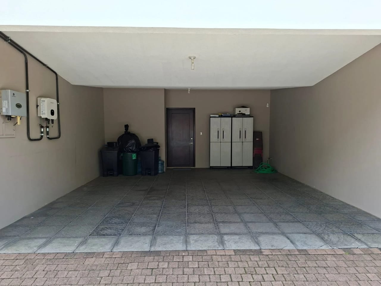Casa en VENTA en Santuaria Muxbal — Casa en Venta en Muxbal, Guatemala, Ciudad — foto 1 de 17