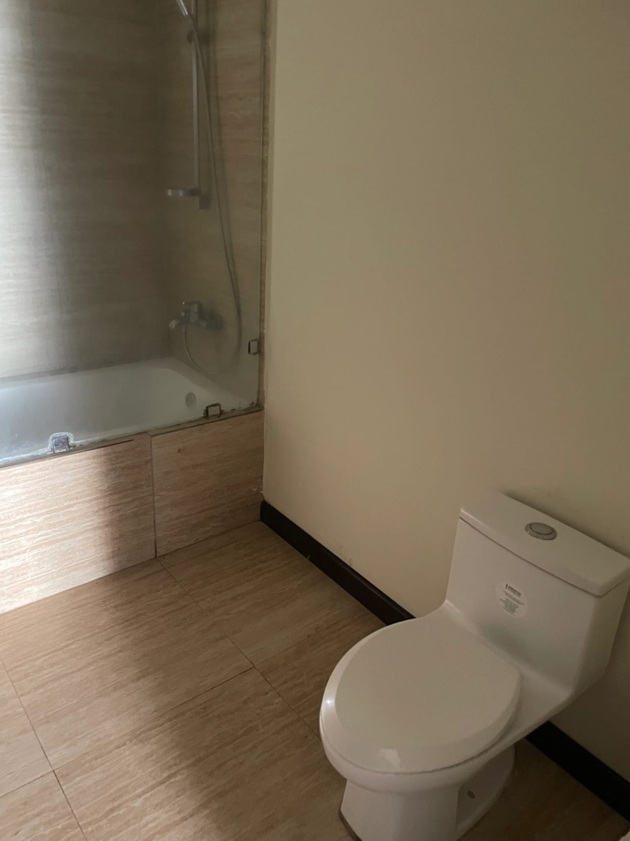 **RENTA Apartamento Zona 16** — Apartamento en Alquiler en Zona 16, Guatemala, Ciudad — foto 8 de 10