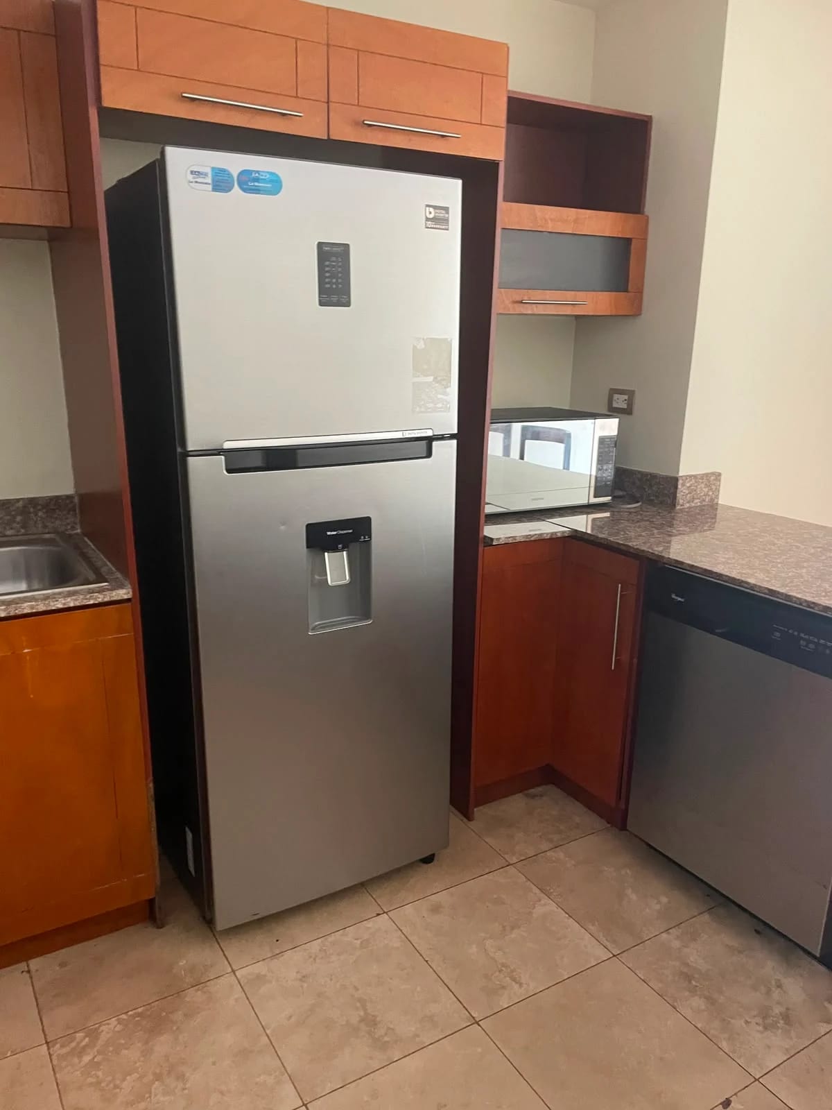 **RENTA Apartamento Zona 16** — Apartamento en Alquiler en Zona 16, Guatemala, Ciudad — foto 9 de 10