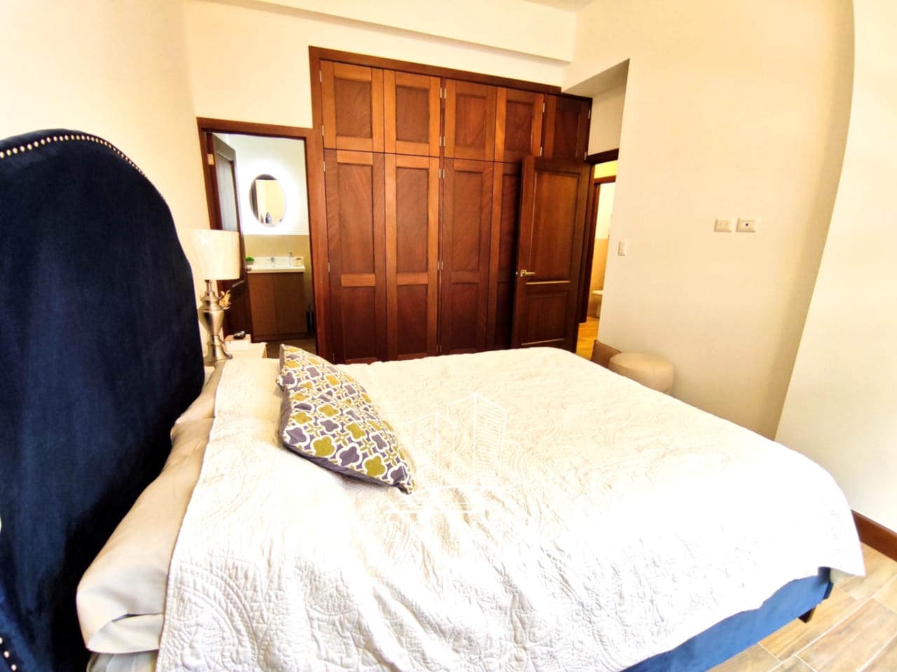Apartamento full amueblado / Para extranjeros — Apartamento en Alquiler en Salvattore, Zona 10, Guatemala, Ciudad — foto 11 de 17