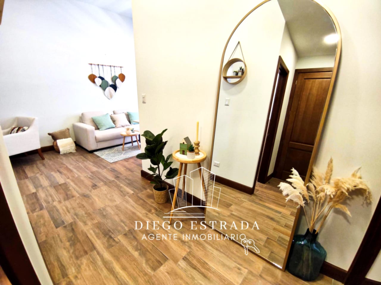 Apartamento full amueblado / Para extranjeros — Apartamento en Alquiler en Salvattore, Zona 10, Guatemala, Ciudad — foto 12 de 17