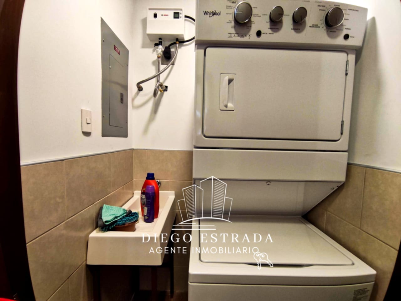 Apartamento full amueblado / Para extranjeros — Apartamento en Alquiler en Salvattore, Zona 10, Guatemala, Ciudad — foto 13 de 17