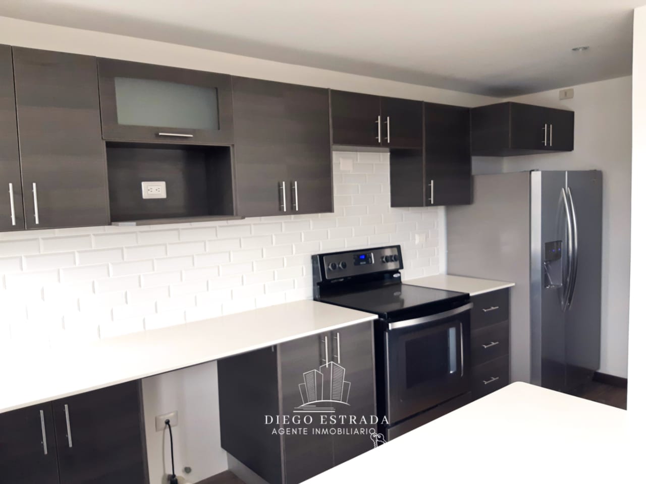 Zona 15, apartamento amplio — Apartamento en Alquiler en Nu, Zona 15, Guatemala, Ciudad — foto 2 de 11