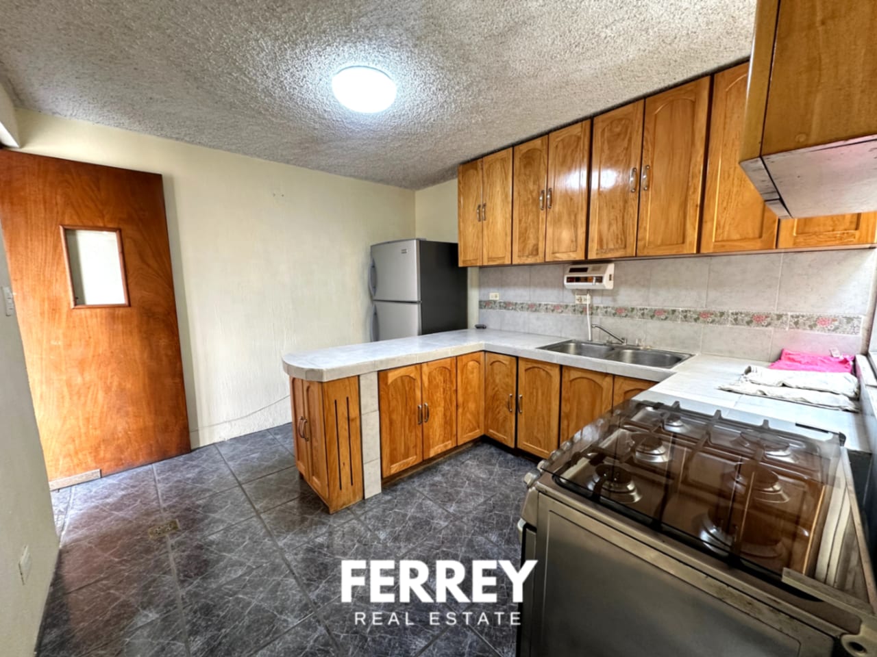 Casa grande de 400 metros — Apartamento en Alquiler en Zona 15, Guatemala, Ciudad — foto 2 de 17
