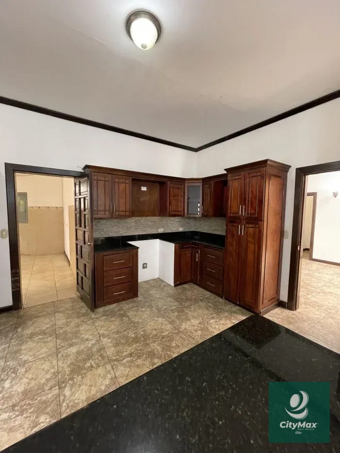 CASA EN VENTA Y/O RENTA - CARRETERA A EL SALVADOR — Casa en Venta en Carretera a El Salvador, Guatemala, Ciudad — foto 11 de 16