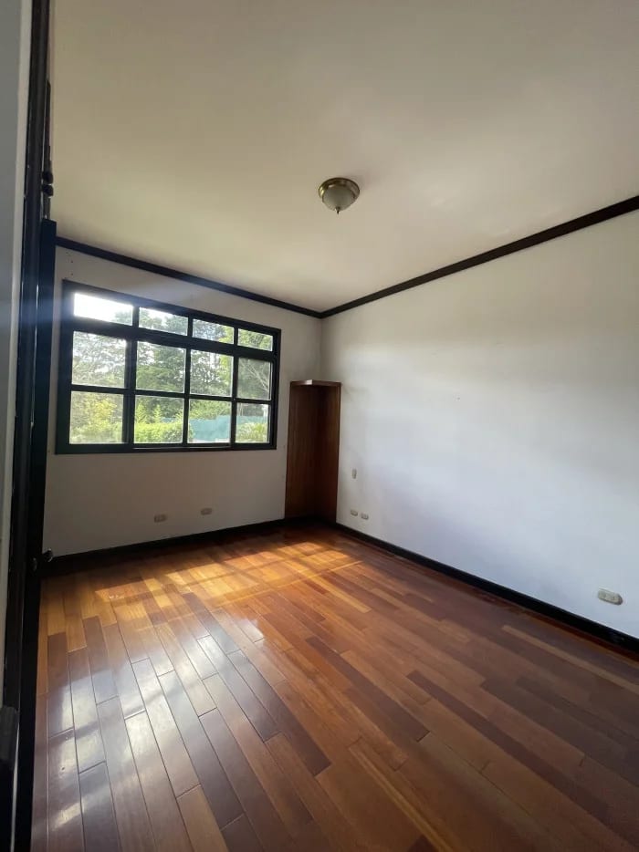Casa en Venta Y/o Renta - Carretera a el Salvador — Casa en Venta en Carretera a El Salvador, Guatemala, Ciudad — foto 15 de 16