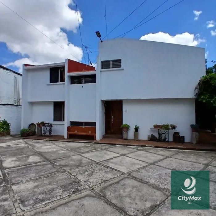 Casa en Condominio Residencial en zona 3 de Mixco, Guatemala – Espaciosa y equipada para tu comodidad — Casa en Venta en Colonia El Rosario, Zona 3 Mixco, Guatemala, Ciudad — foto 1 de 9
