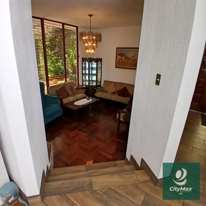 Casa en Condominio Residencial en zona 3 de Mixco, Guatemala – Espaciosa y equipada para tu comodidad — Casa en Venta en Colonia El Rosario, Zona 3 Mixco, Guatemala, Ciudad — foto 2 de 9
