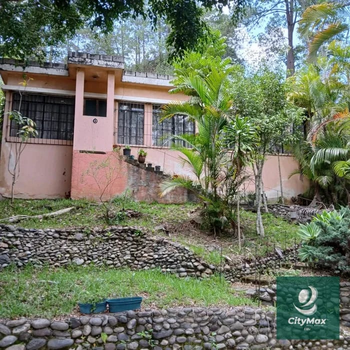 Casa en residencial Hacienda de Las Flores San Juan Sacatepequez — Casa en Venta en San Juan Sacatepéquez, Sacatepéquez — foto 1 de 7