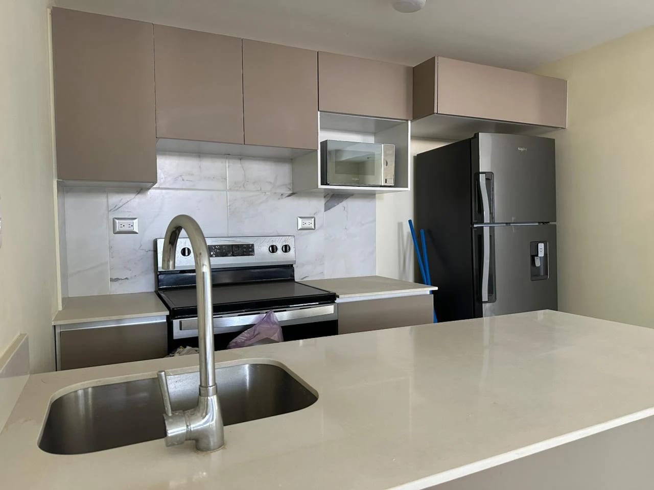Apartamento en Renta con Área Verde - Zona 15 — Apartamento en Alquiler en Epic15, Zona 15, Guatemala, Ciudad — foto 2 de 9