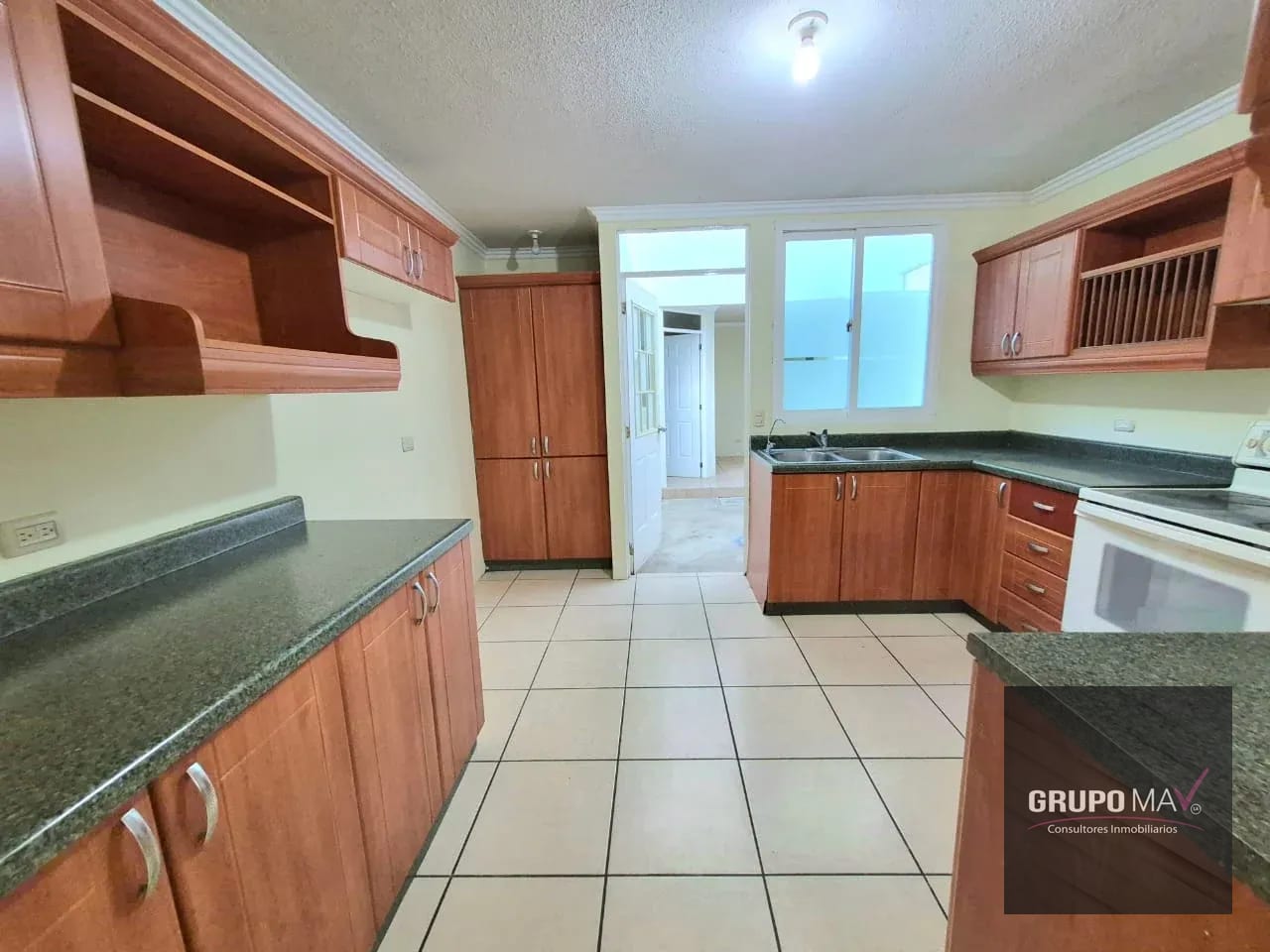 Casa Condominio Paseo Santa Luz Km. 21.5 a San José Pínula — Casa en Alquiler en San José Pinula, Guatemala, Ciudad — foto 7 de 14