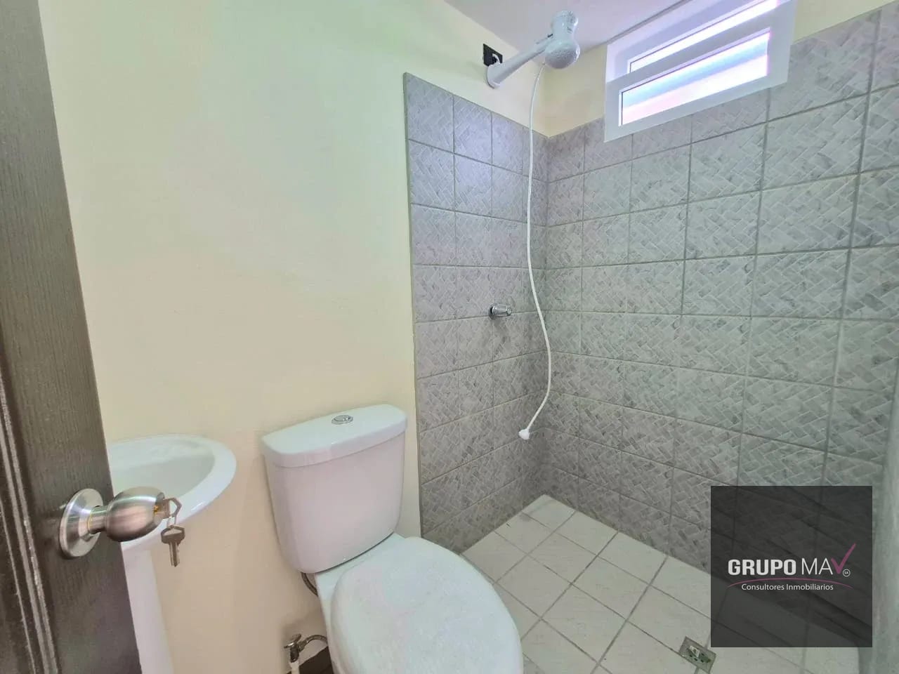 Casa Zona 18 Residenciales Greystone — Casa en Venta en Zona 18, Guatemala, Ciudad — foto 8 de 8