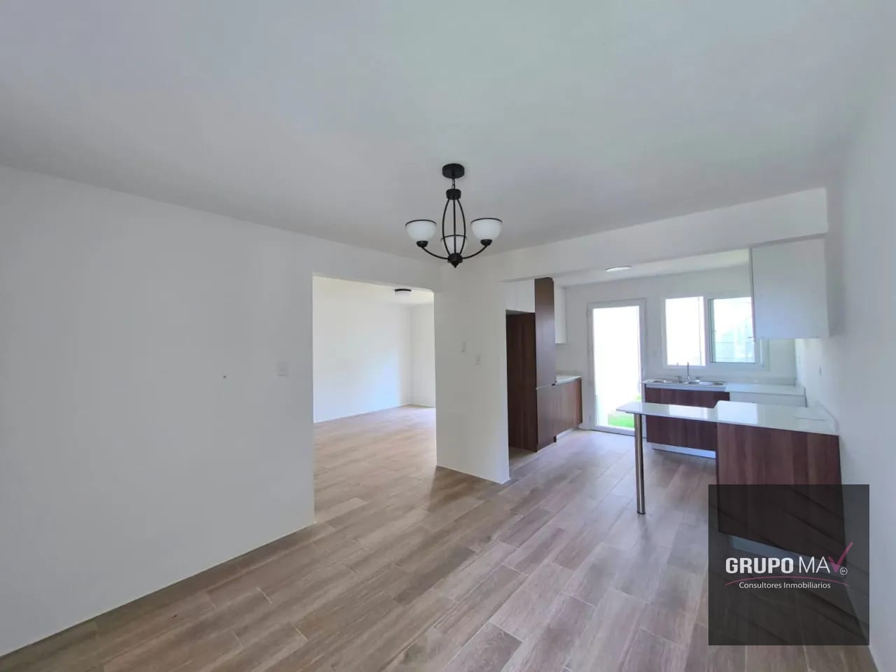 Casa Nueva dentro de Pinabetes Condominio Eucaliptos — Casa en Venta en San José Pinula, Guatemala, Ciudad — foto 2 de 10