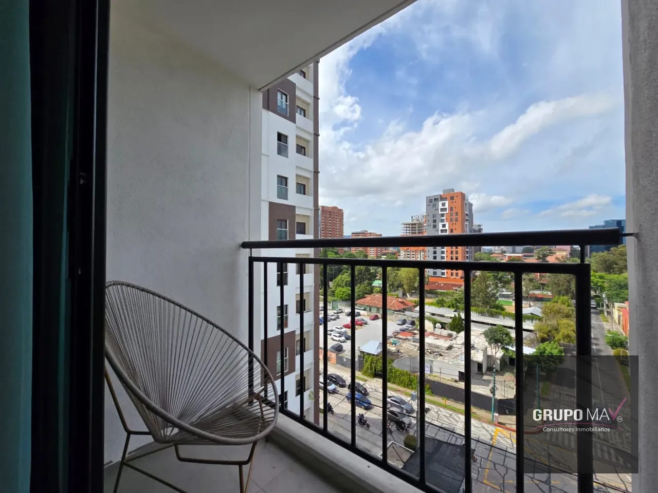 Apartamento Amueblado en Zona 10 Bona Diez — Apartamento en Alquiler en Bonadiez, Zona 10, Guatemala, Ciudad — foto 4 de 13