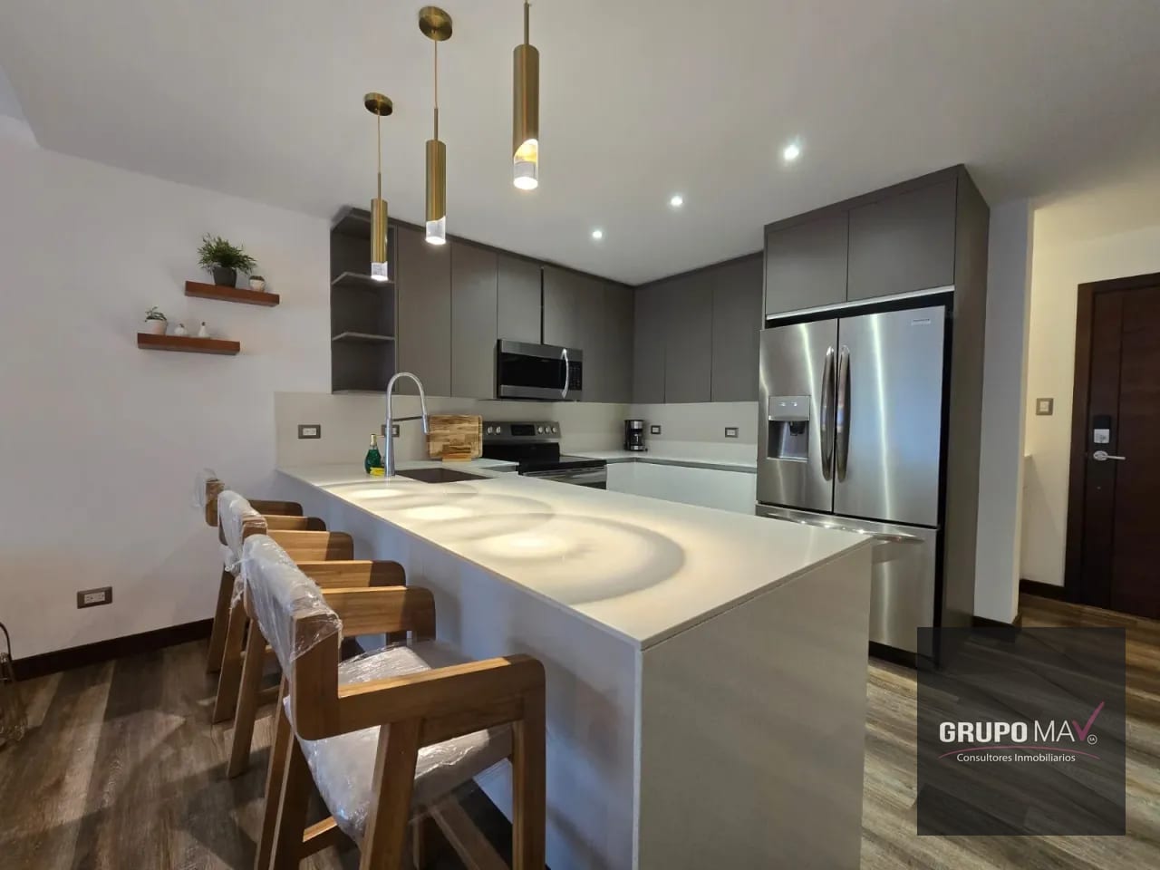 Apartamento Zona 10 Edificio Trento Diez — Apartamento en Alquiler en Trento 10, Zona 10, Guatemala, Ciudad — foto 4 de 11