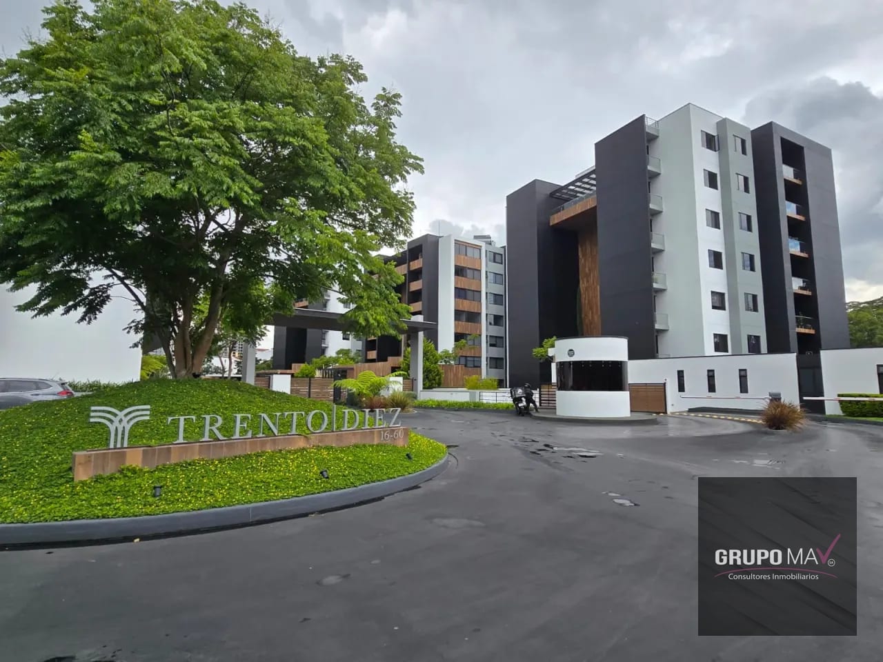 Apartamento Zona 10 Edificio Trento Diez — Apartamento en Alquiler en Trento 10, Zona 10, Guatemala, Ciudad — foto 1 de 11