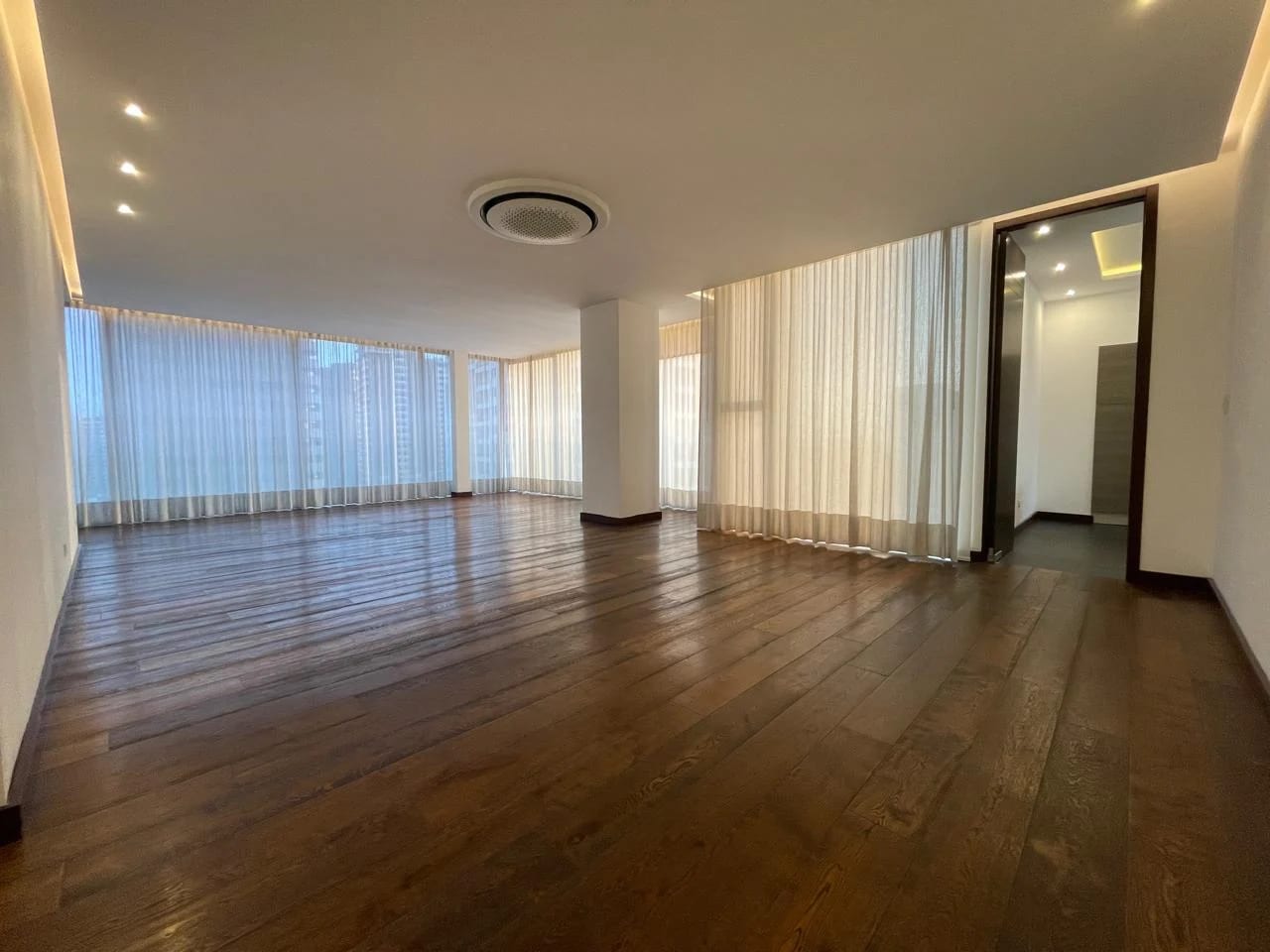 Apto en venta VITRA z14 — Apartamento en Venta en Zona 14, Guatemala, Ciudad — foto 1 de 16