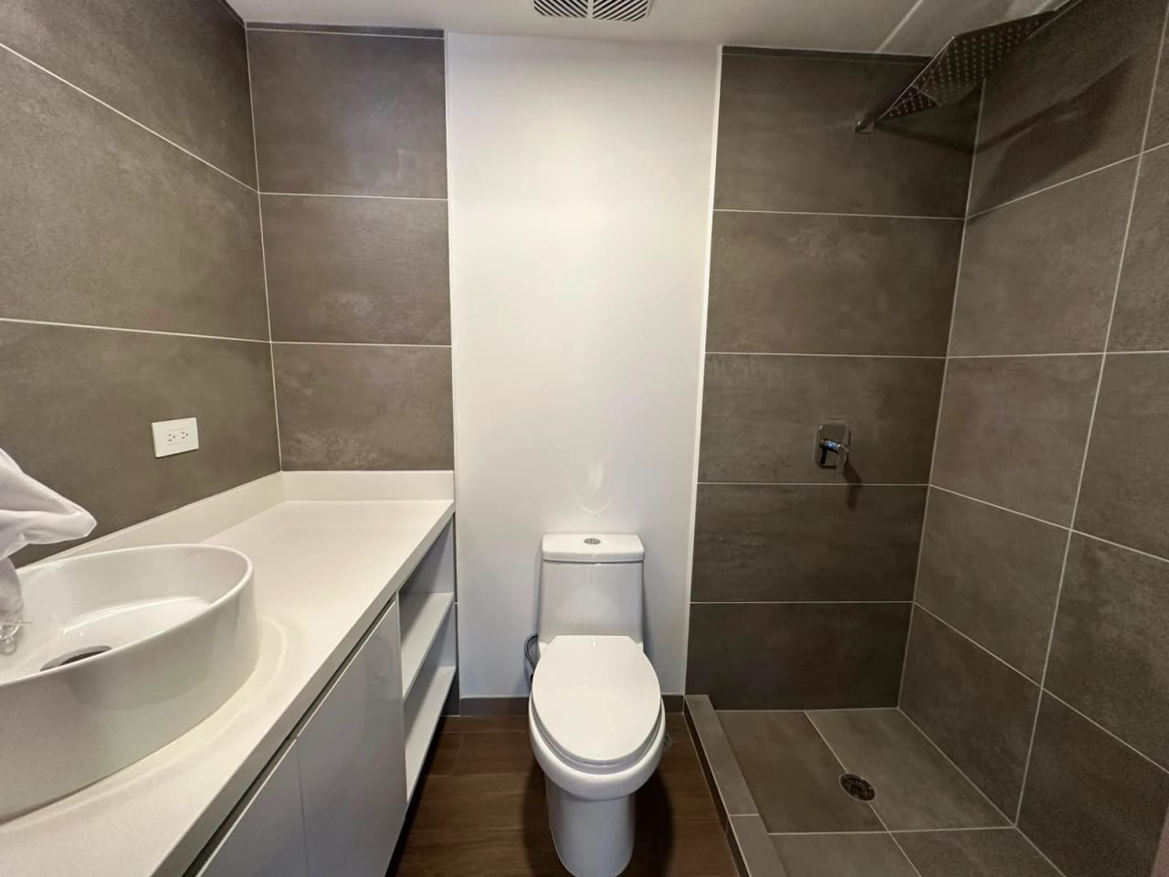 Apto nuevo en venta en ERA 10 zona 10 — Apartamento en Venta en Zona 10, Guatemala, Ciudad — foto 12 de 14