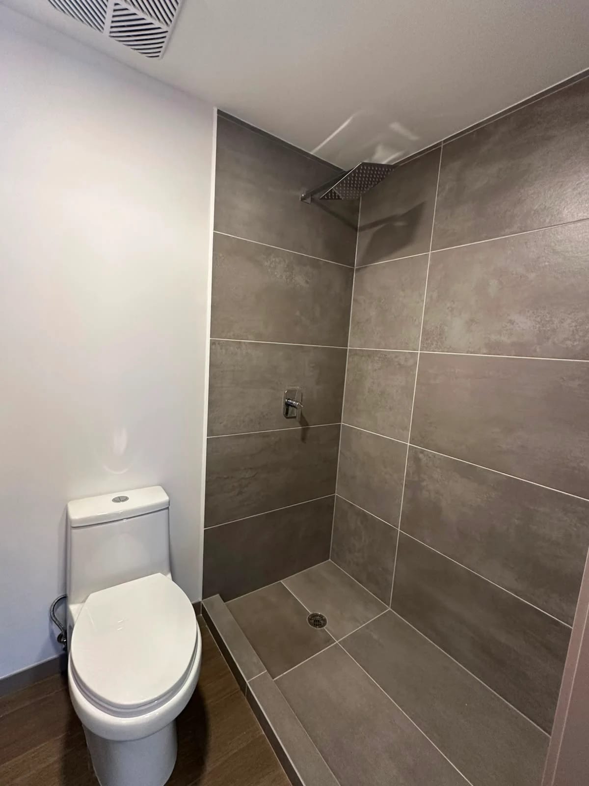 Apto nuevo en venta en ERA 10 zona 10 — Apartamento en Venta en Zona 10, Guatemala, Ciudad — foto 13 de 14