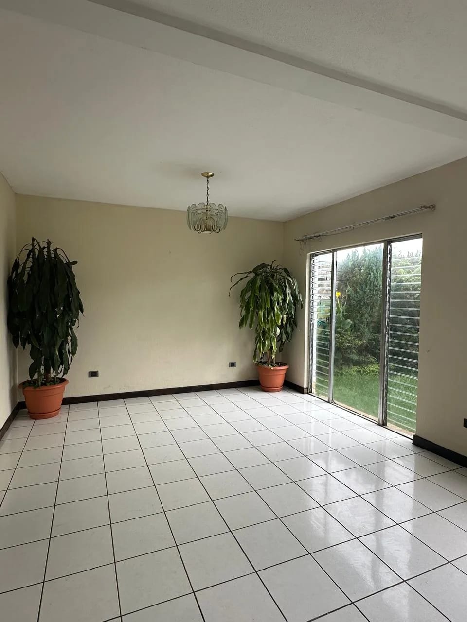 Casa en venta en SANTA AMELIA z16 — Casa en Venta en Santa Amelia, Zona 16, Guatemala, Ciudad — foto 1 de 7
