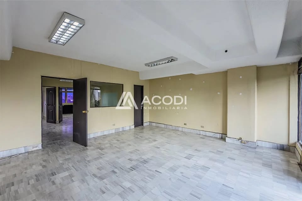 Oficina en Zona 9 — Oficina en Alquiler en Zona 9, Guatemala, Ciudad — foto 1 de 4