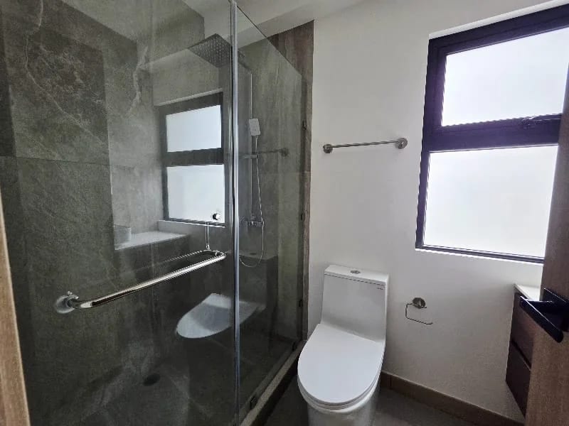 Apartamento amueblado en Zona 10 — Apartamento en Alquiler en Zona 10, Guatemala, Ciudad — foto 6 de 7