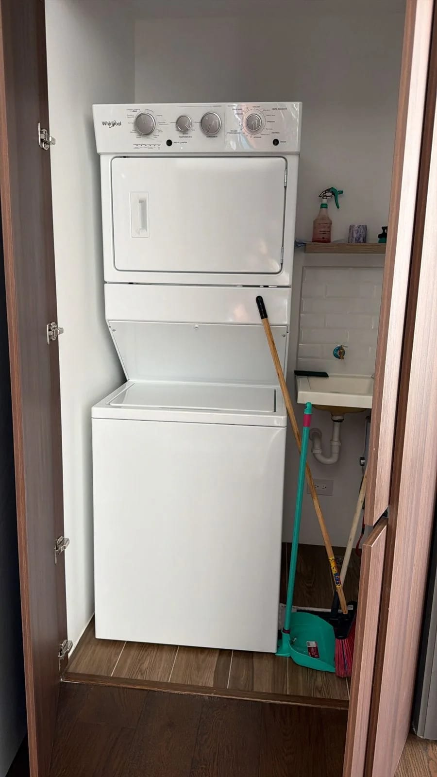 Apartamento amueblado en Zona 10 — Apartamento en Alquiler en Zona 10, Guatemala, Ciudad — foto 9 de 10