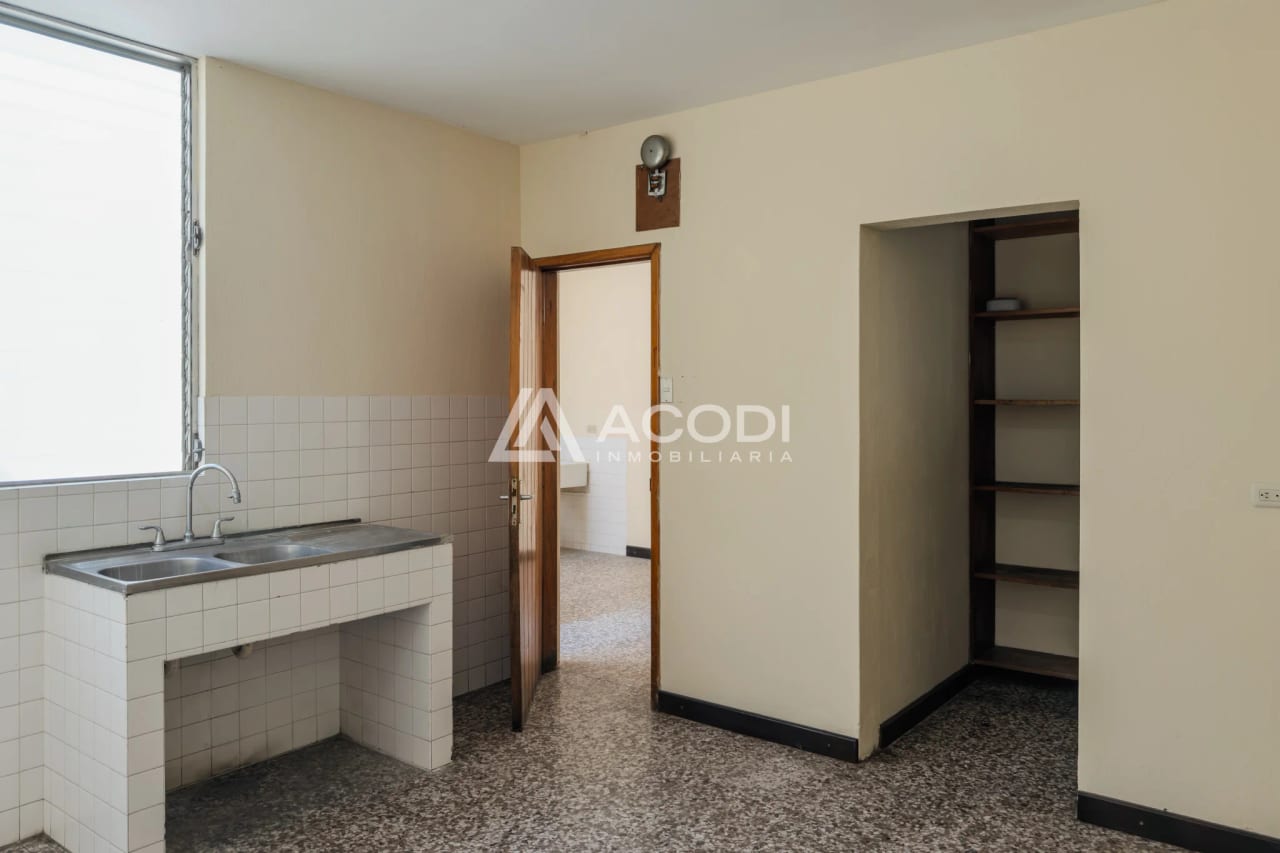 Casa para oficinas en Zona 10 — Oficina en Alquiler en Zona 10, Guatemala, Ciudad — foto 10 de 10