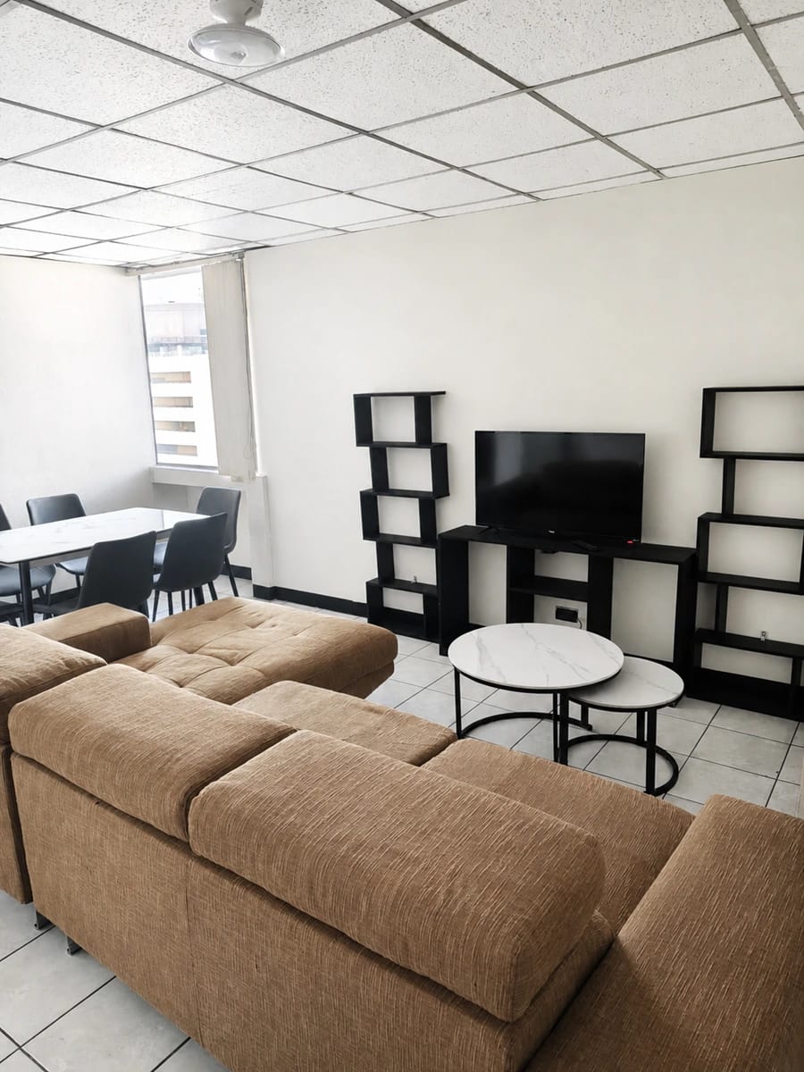Apartamento amueblado en Zona 10 — Apartamento en Alquiler en Zona 10, Guatemala, Ciudad — foto 2 de 10