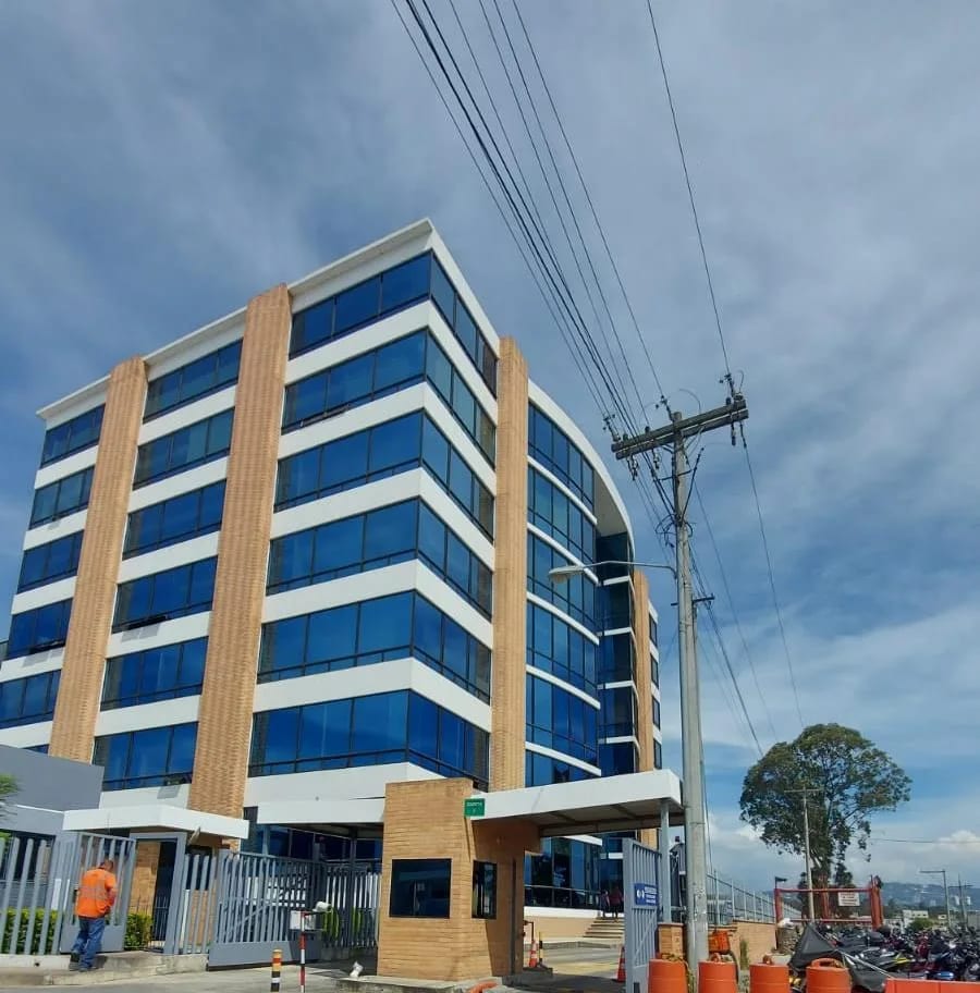 Oficina en Zona 12 — Oficina en Alquiler en Zona 12, Guatemala, Ciudad — foto 1 de 2
