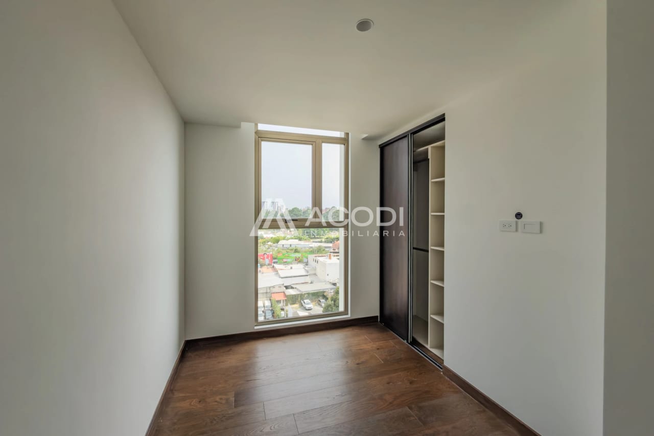 Apartamento en Zona 10 — Apartamento en Alquiler en Zona 10, Guatemala, Ciudad — foto 5 de 10