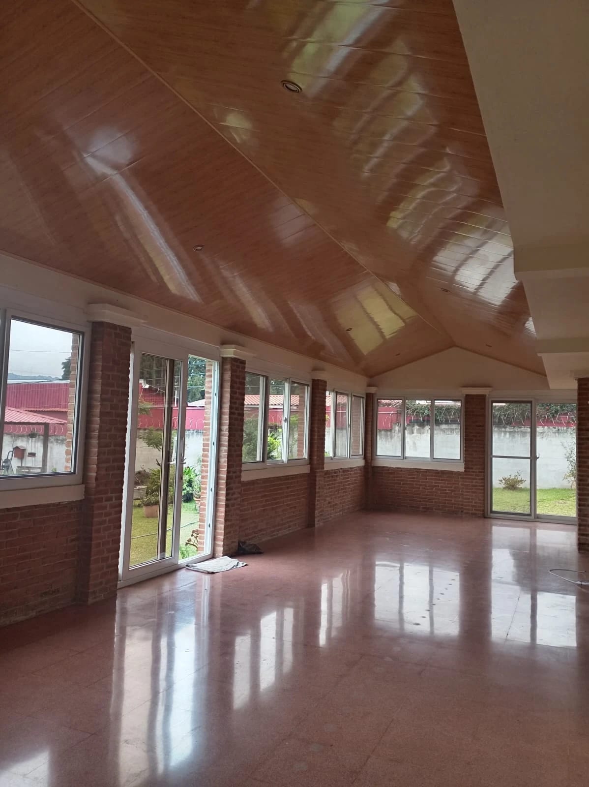 Casa en San Lucas Sacatepéquez — Casa en Venta en San Lucas Sacatepéquez, Sacatepéquez — foto 1 de 10