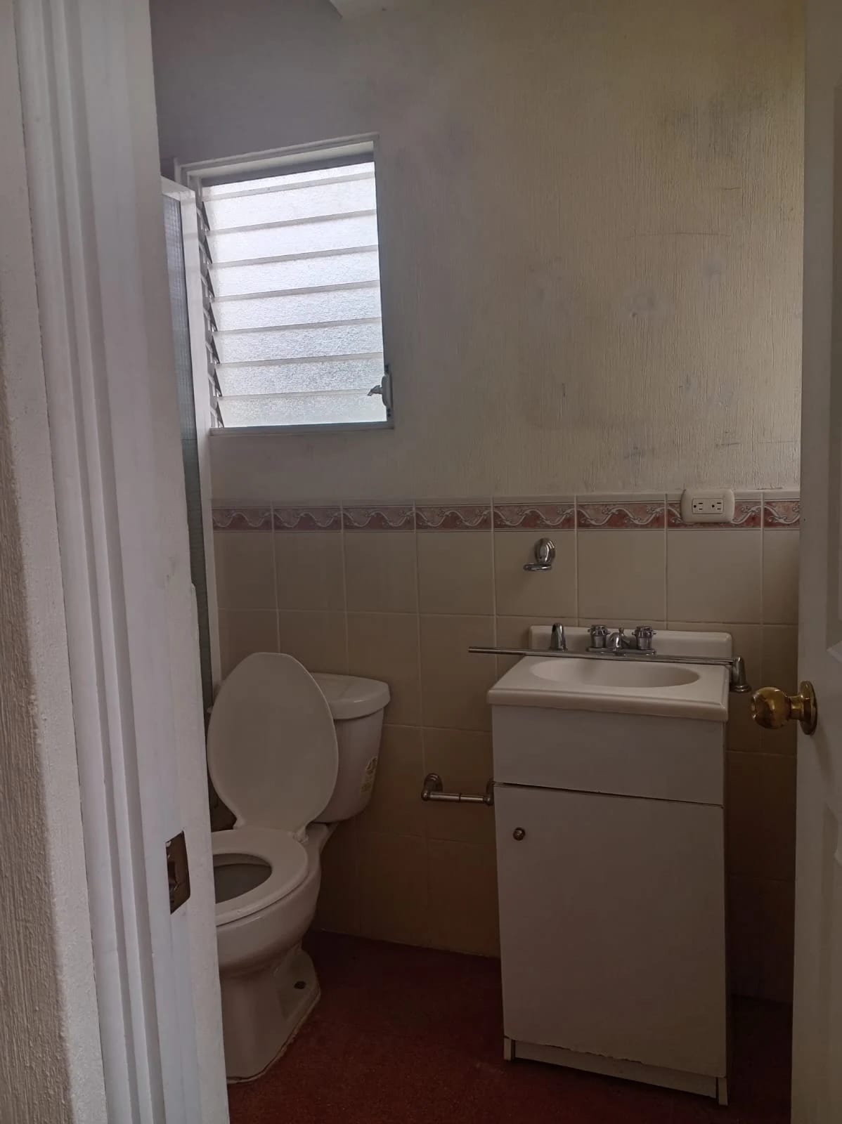 Casa con terreno en San Lucas Sacatepéquez — Casa en Venta en San Lucas Sacatepéquez, Sacatepéquez — foto 6 de 10
