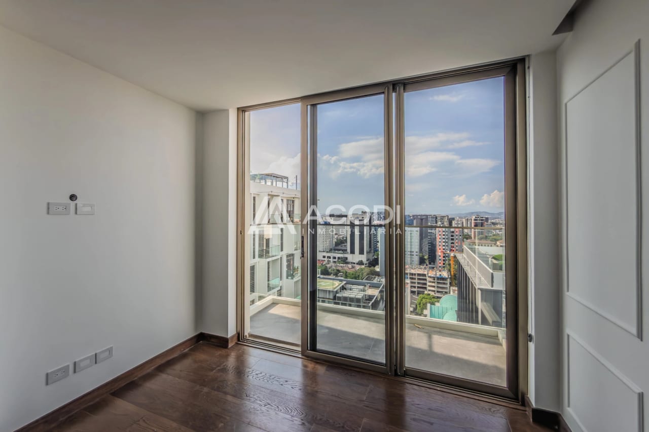 Apartamento en Zona 10 — Apartamento en Alquiler en Zona 10, Guatemala, Ciudad — foto 1 de 8
