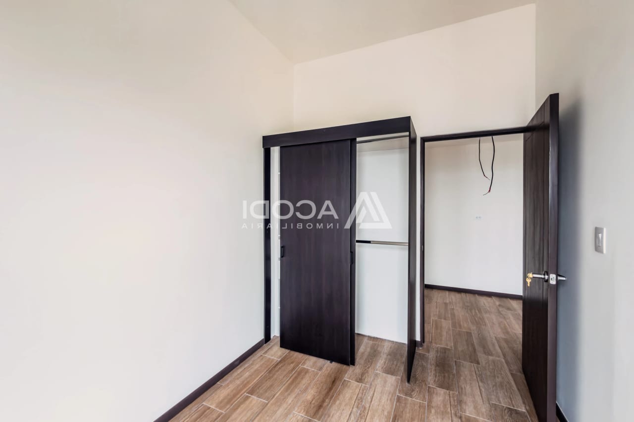Apartamento en nivel alto en Altaire, zona 11 — Apartamento en Venta en Zona 11, Guatemala, Ciudad — foto 7 de 10